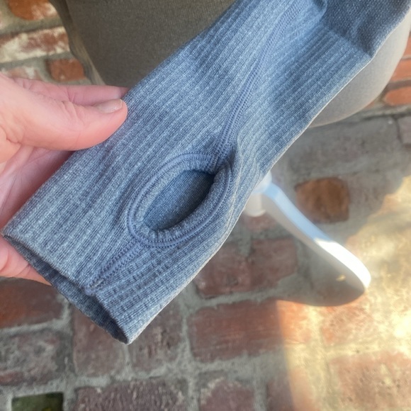 Lululemon Swiftly Tech Long-Sleeve Shirt 2.0 in Grey Size: 6 - Picture 9 of 10